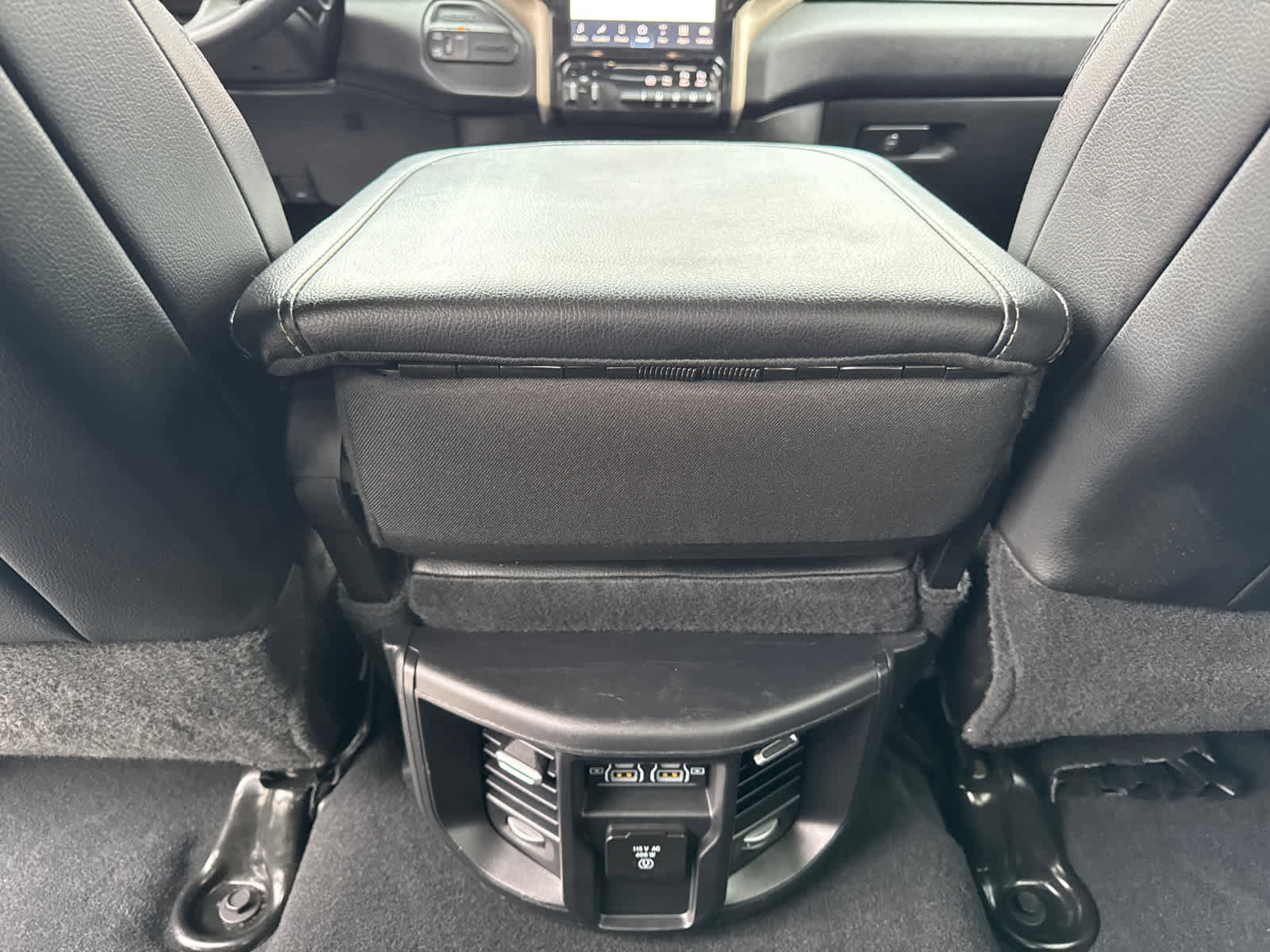 Used 2024 RAM 2500 Laramie image 28