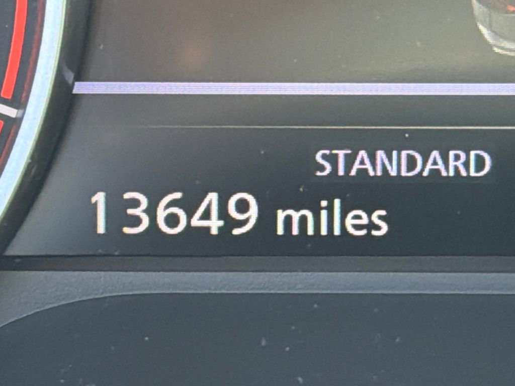 Used 2024 Nissan Rogue SV w/ SV Premium Package image 26