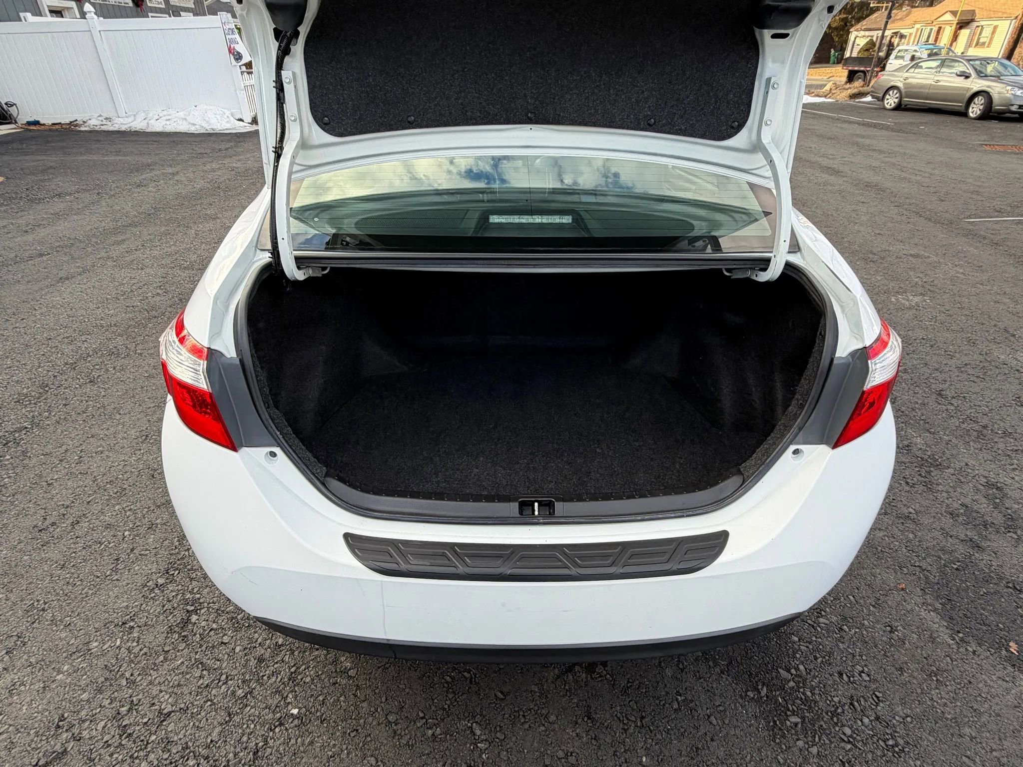 Used 2015 Toyota Corolla S image 15