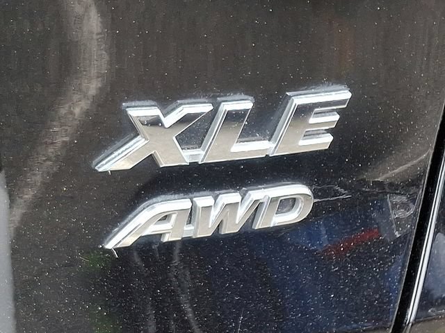 Used 2024 Toyota RAV4 XLE AWD/4WD image 23