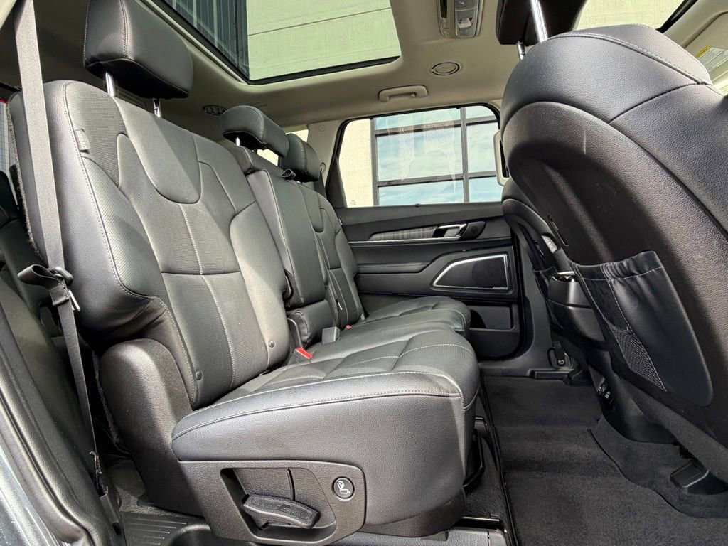 Used 2023 Kia Telluride SX AWD/4WD image 12