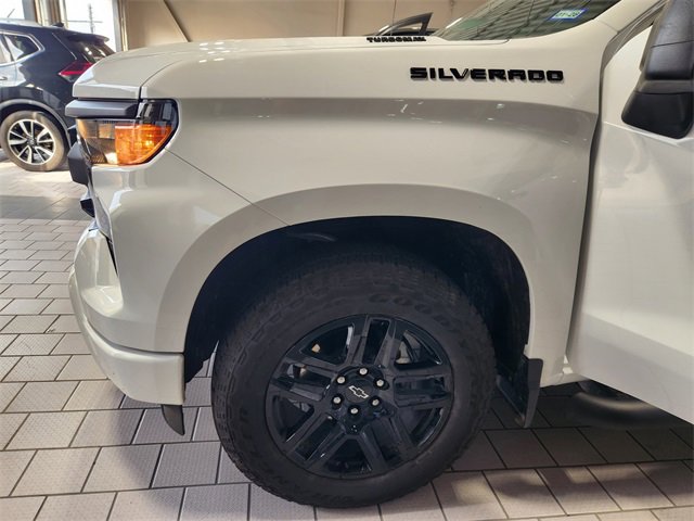 Used 2026 Chevrolet Silverado 1500 Custom w/ Turbomax Blackout Package RWD image 7
