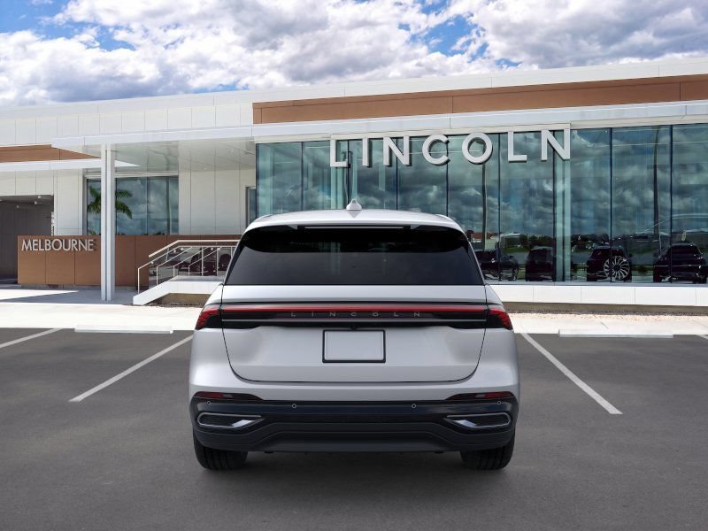 New 2026 Lincoln Nautilus Premier AWD/4WD image 5