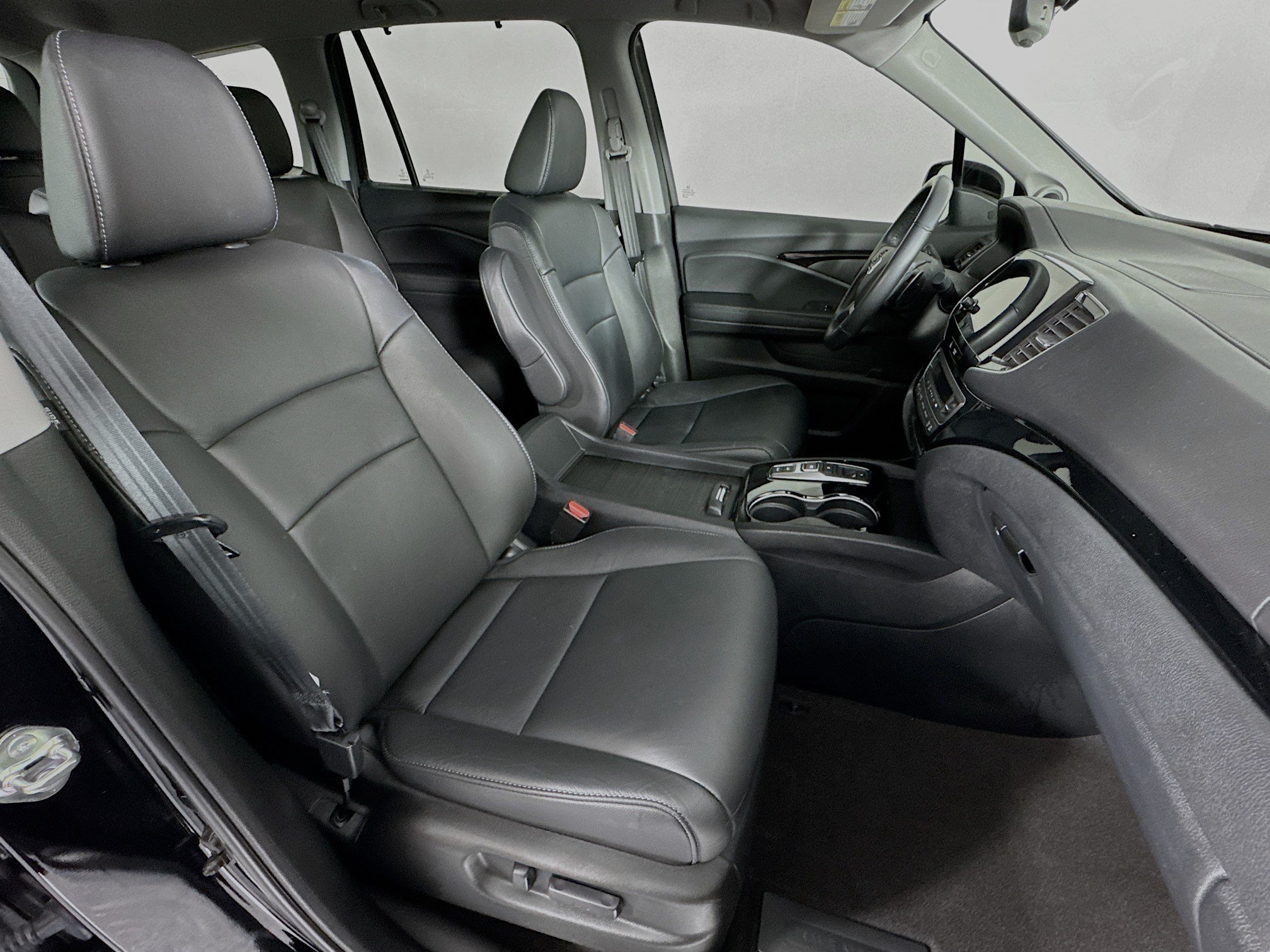 Used 2020 Honda Pilot Touring image 31