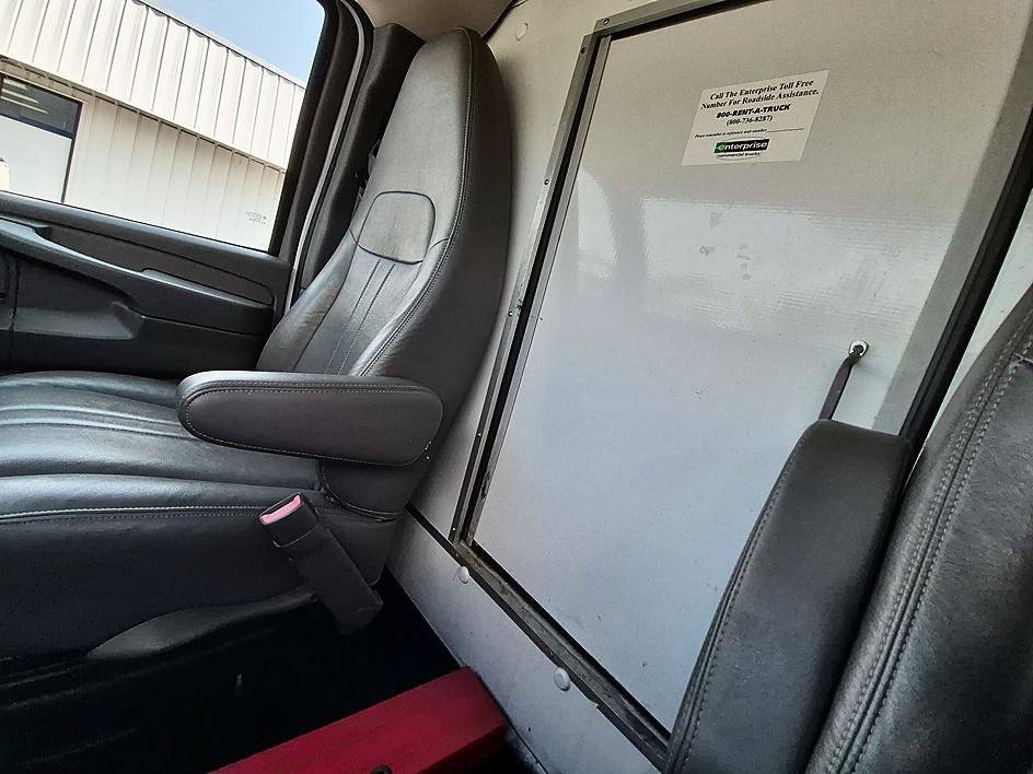 Used 2014 Chevrolet Express 3500 Extended RWD image 25