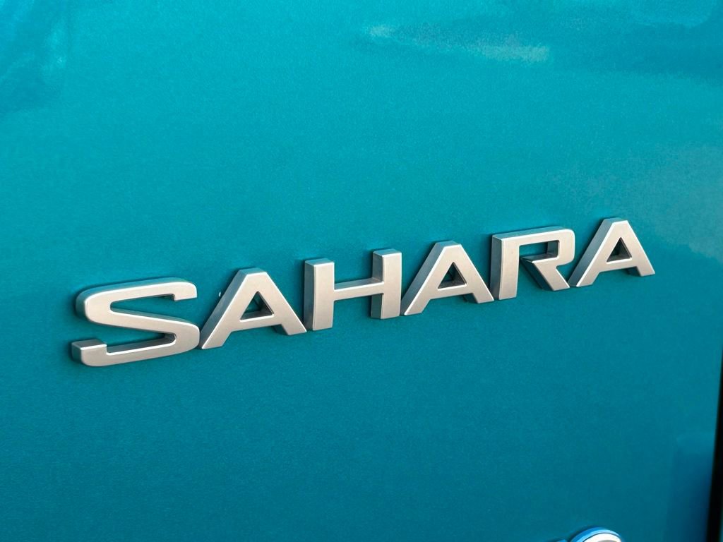 Used 2024 Jeep Wrangler Unlimited Sahara w/ Technology Group AWD/4WD image 42