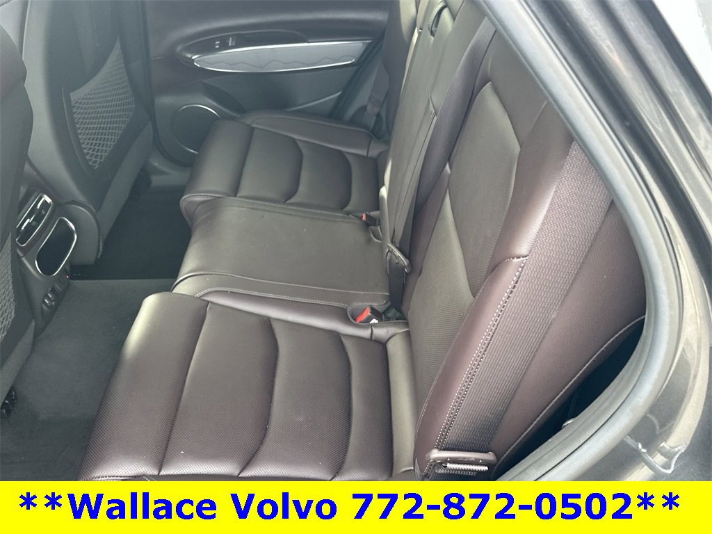 Used 2022 Genesis GV70 2.5T w/ Advanced Package image 13