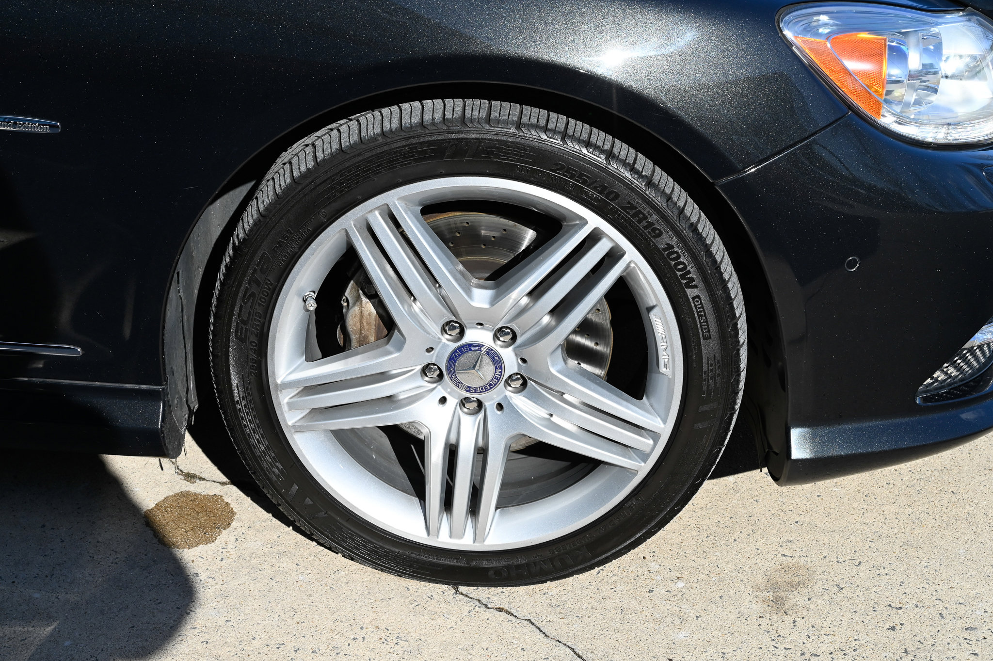 Used 2013 Mercedes-Benz CL 550 4MATIC image 12