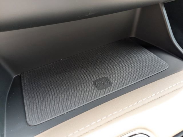 New 2026 Volvo XC90 B6 Plus w/ Protection Package Premier image 27