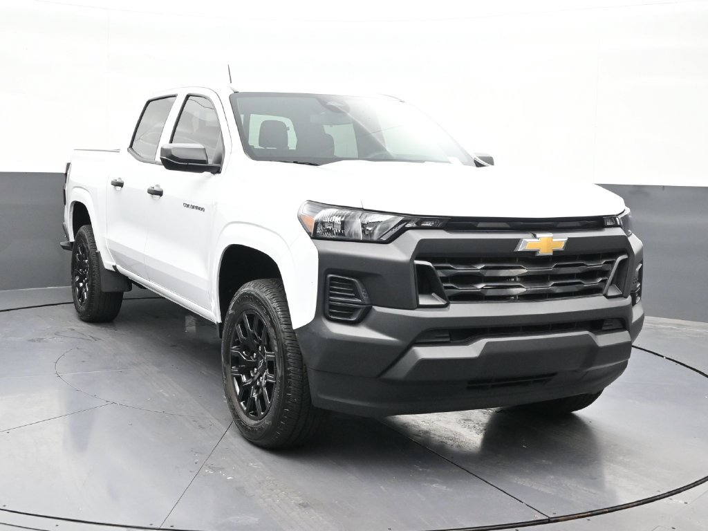 Used 2026 Chevrolet Colorado W/T w/ WT Custom Package RWD image 8