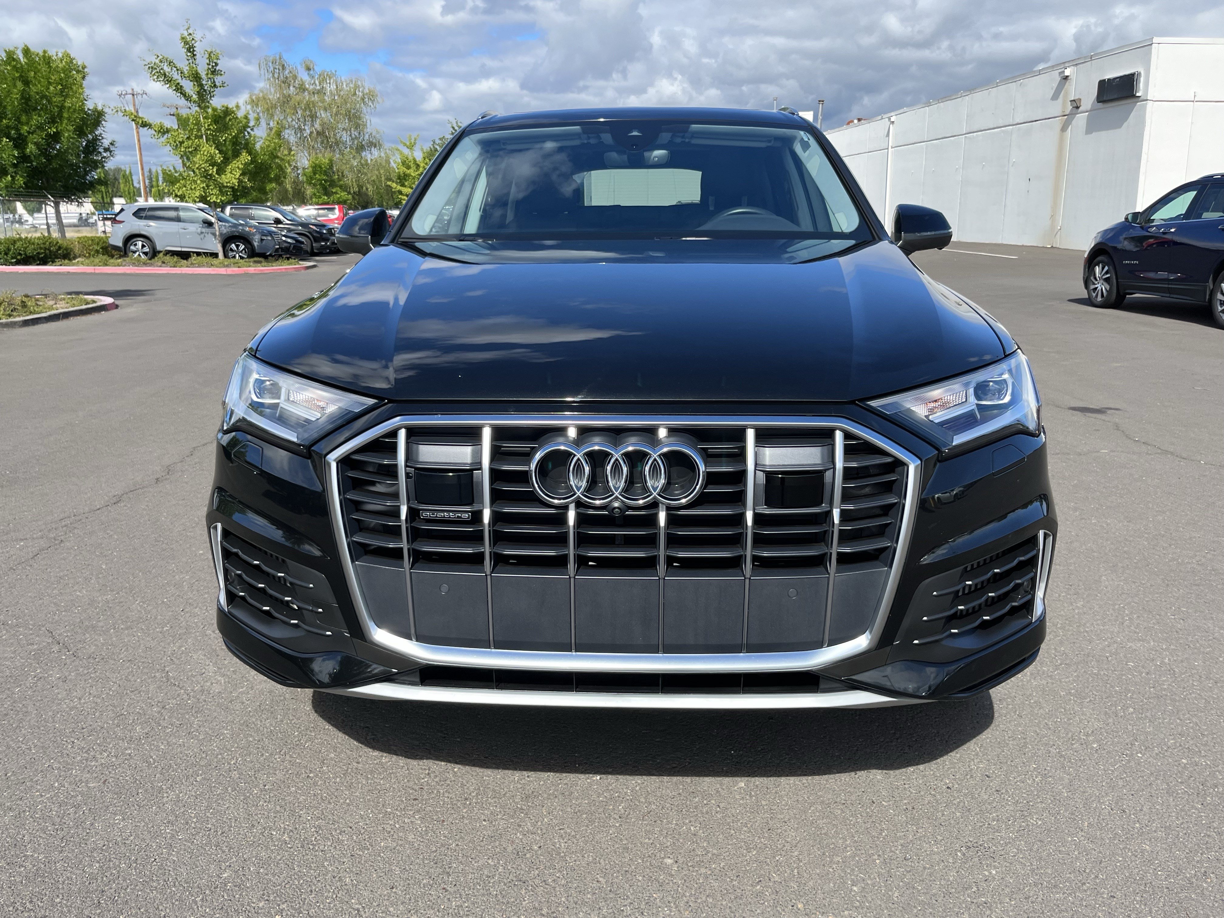 Used 2023 Audi Q7 3.0T Premium Plus w/ Premium Plus Package AWD/4WD image 8