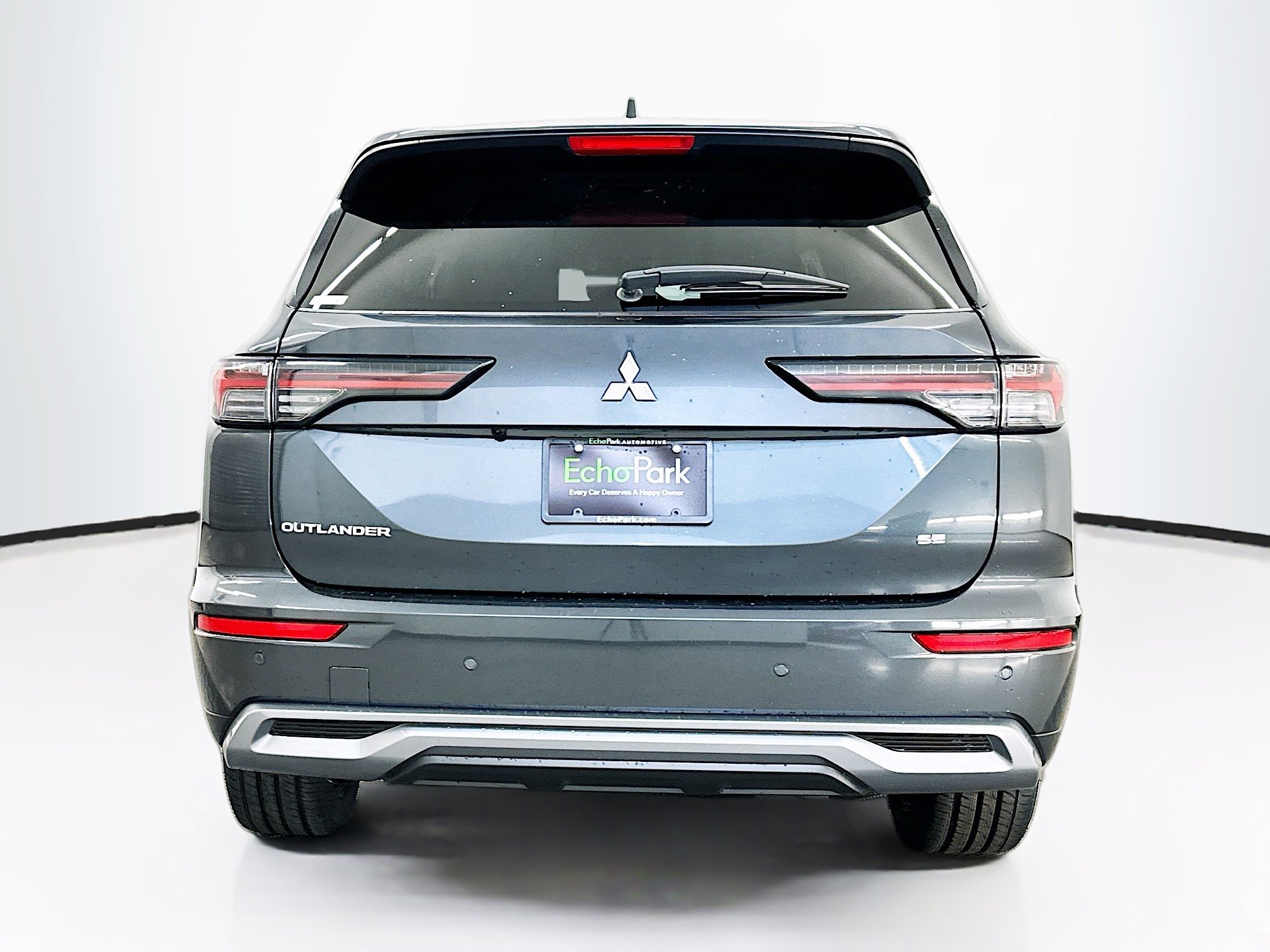 Used 2025 Mitsubishi Outlander SE image 7