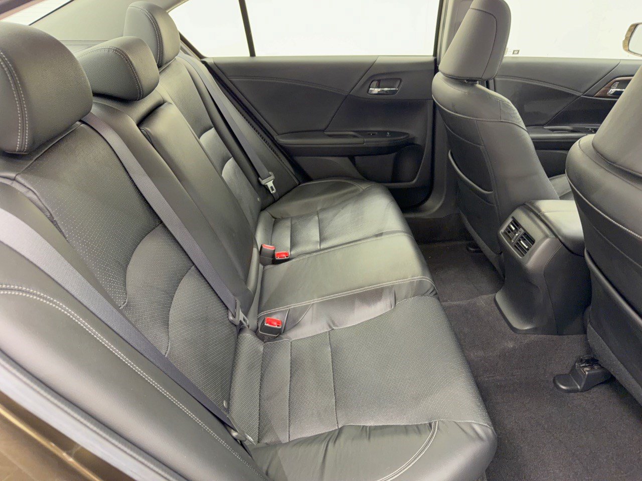 Used 2017 Honda Accord Touring image 29
