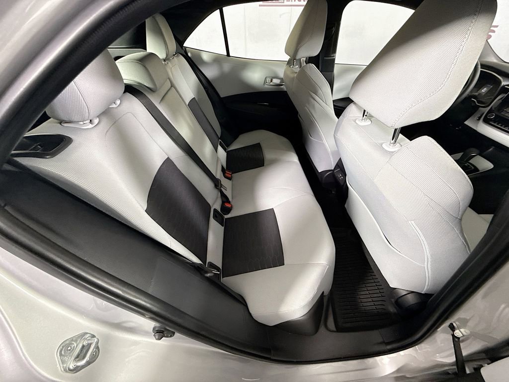 Certified 2025 Toyota Corolla SE image 27