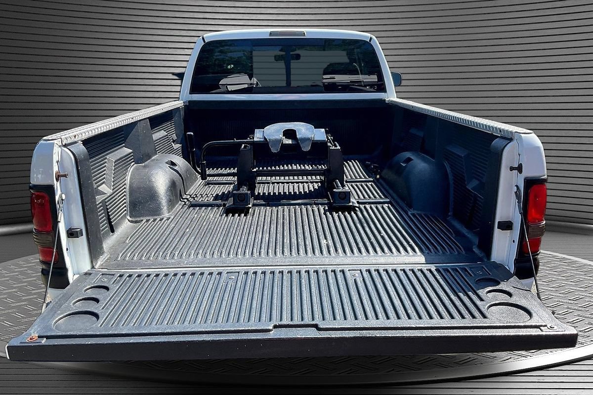 Used 1999 Dodge Ram 3500 Truck 2WD Quad Cab image 7
