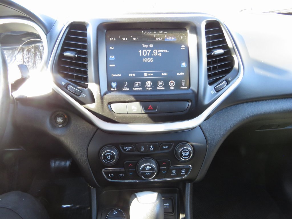 Used 2018 Jeep Cherokee Overland w/ Heavy Duty Protection Group image 28