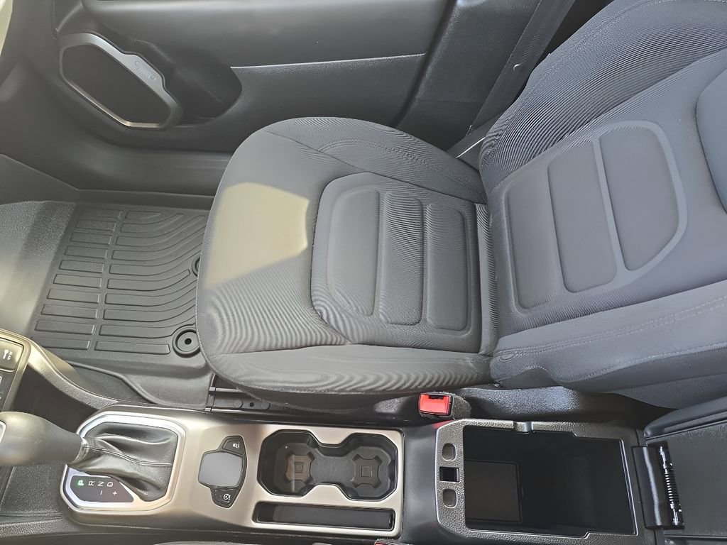 Used 2022 Jeep Renegade Latitude w/ Convenience Group AWD/4WD image 28