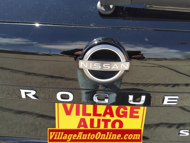 Used 2022 Nissan Rogue SV image 26