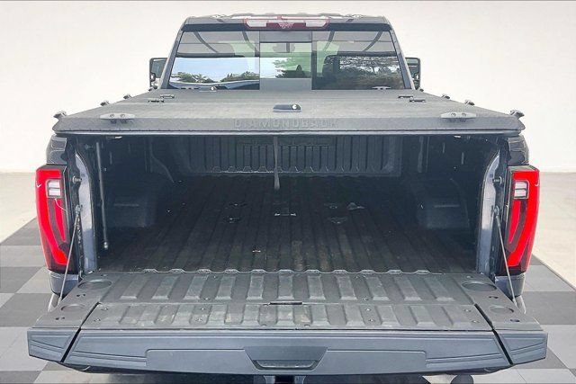 Used 2024 GMC Sierra 2500 Denali Ultimate AWD/4WD image 27