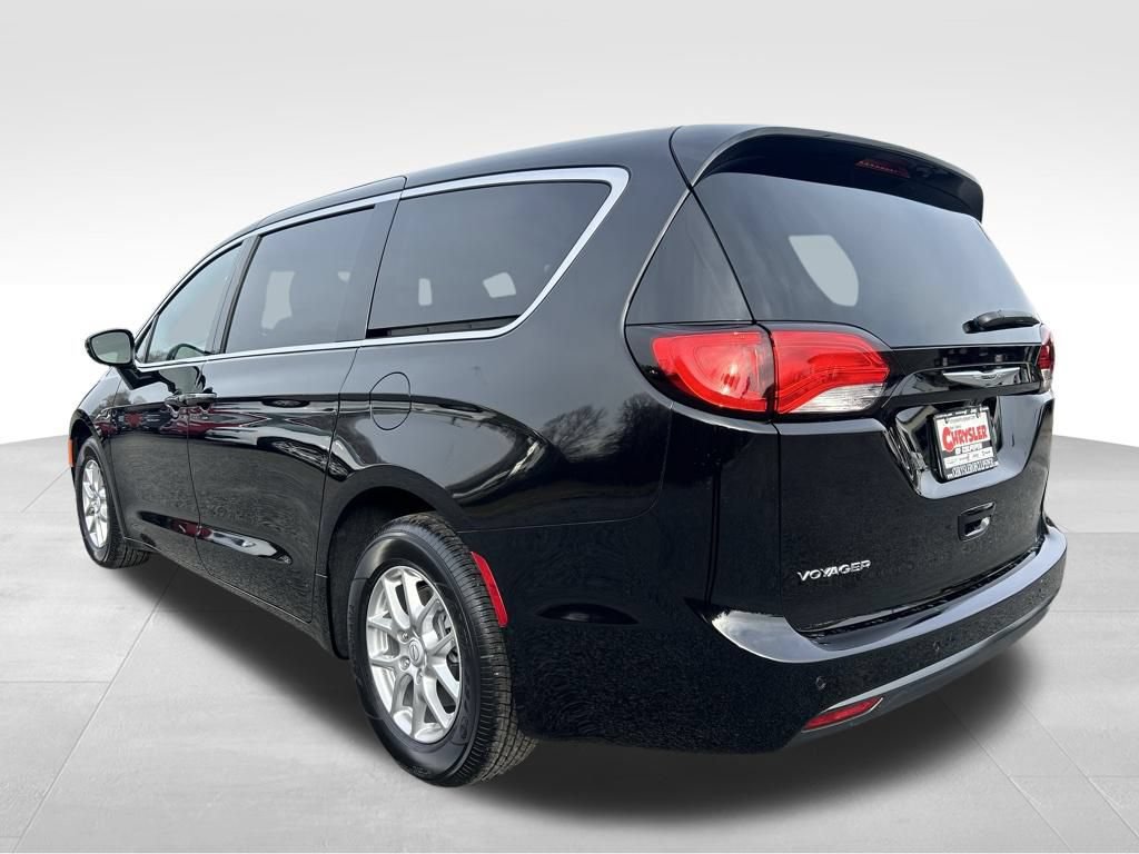 New 2026 Chrysler Voyager LX FWD image 21