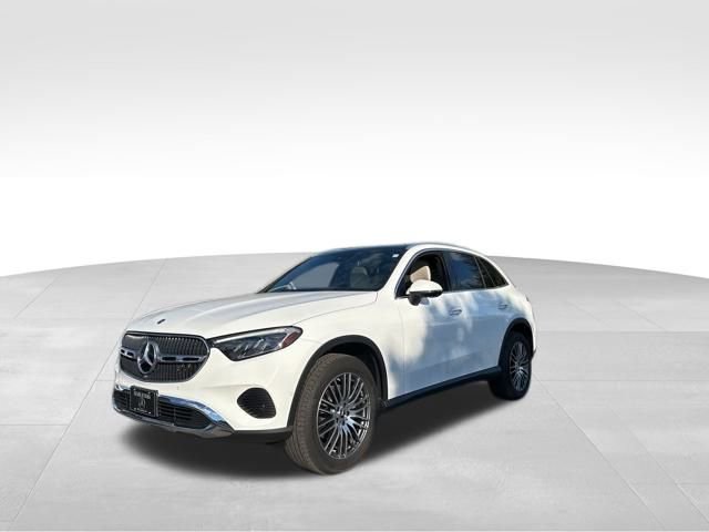 Certified 2024 Mercedes-Benz GLC 300 4MATIC image 2