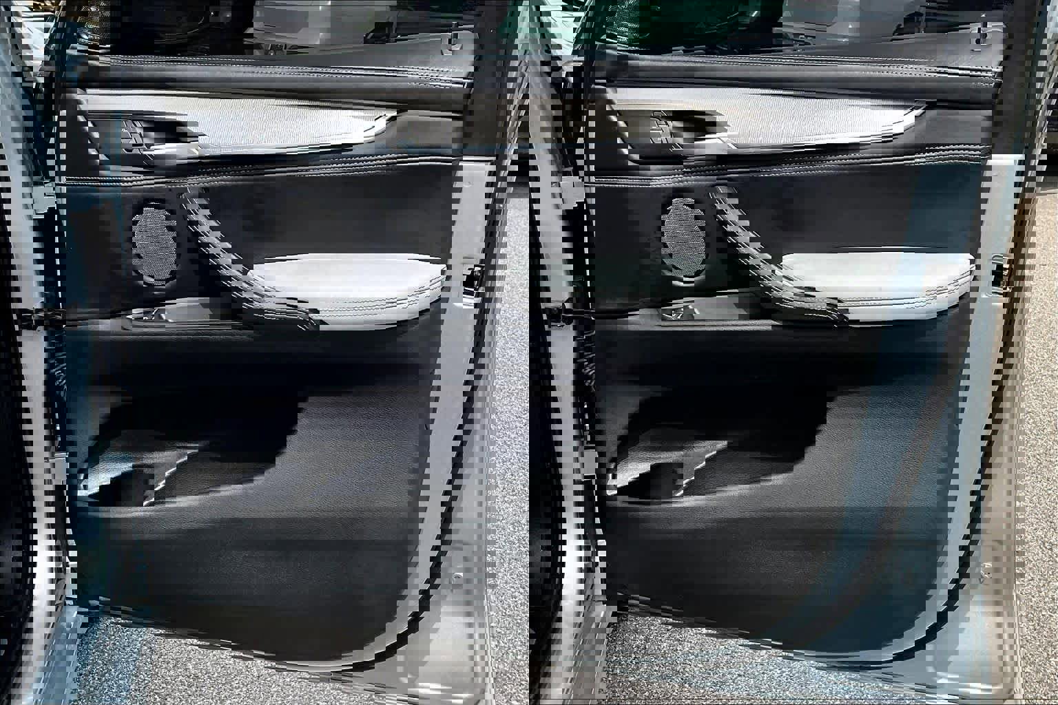 Used 2016 BMW X5 M image 25