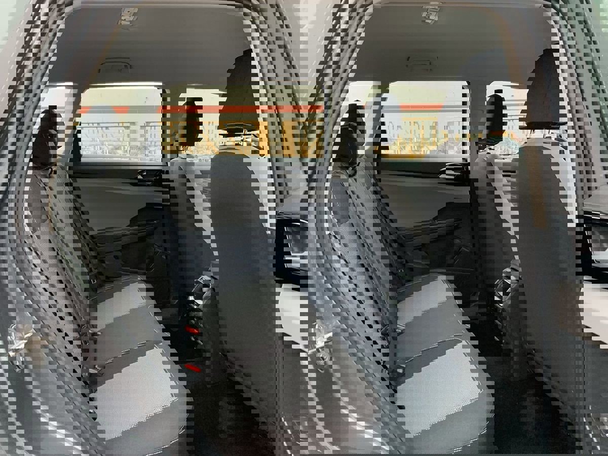 Used 2024 Volkswagen Taos S image 27