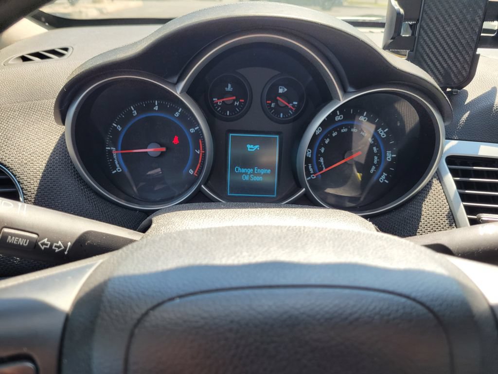 Used 2014 Chevrolet Cruze LT FWD image 12