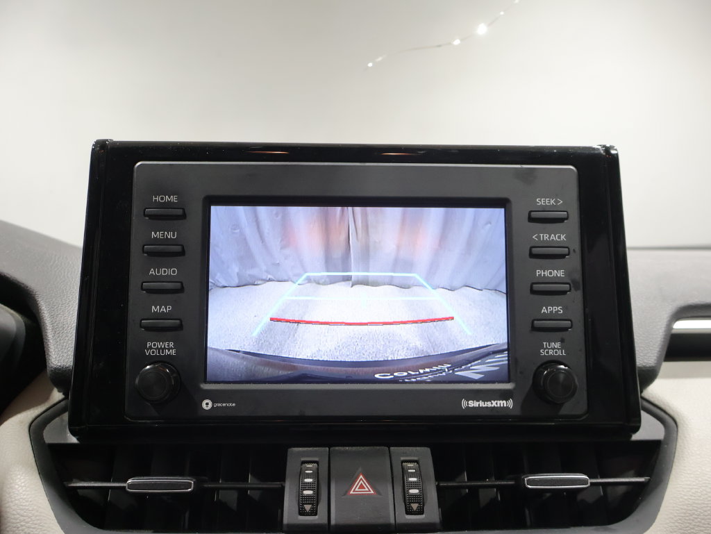 Used 2021 Toyota RAV4 XLE Premium AWD/4WD image 27
