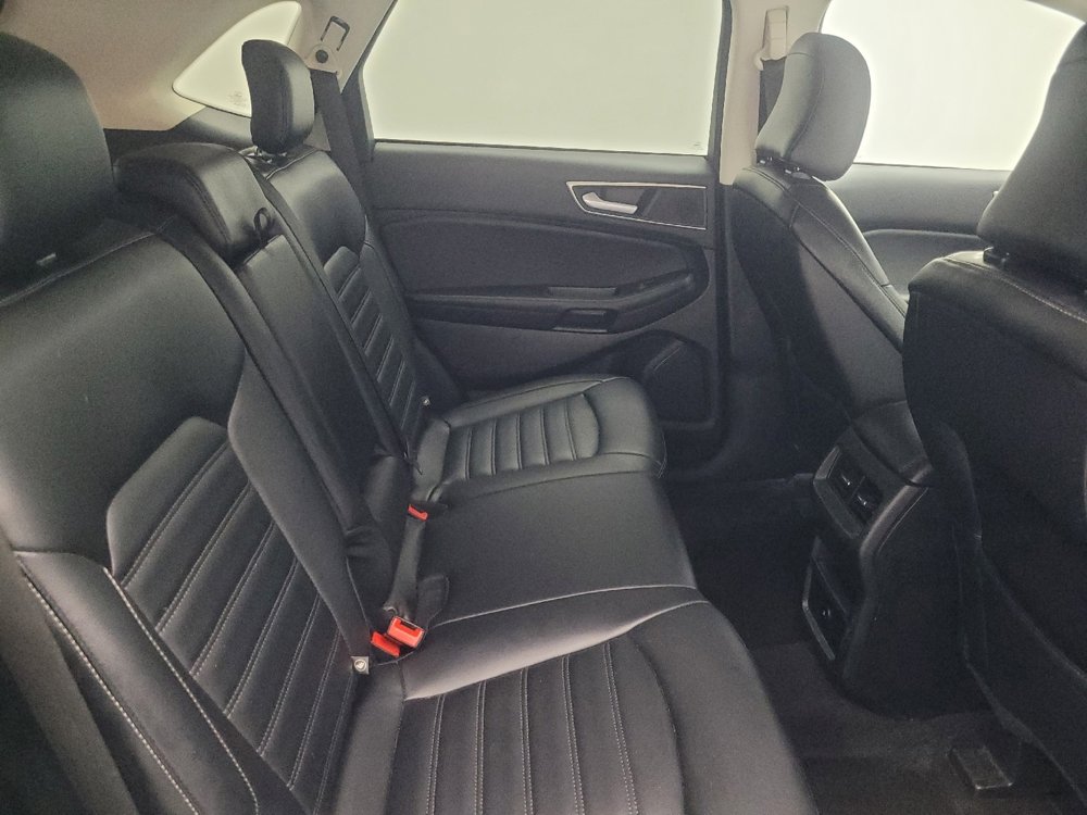 Used 2023 Ford Edge SEL image 19