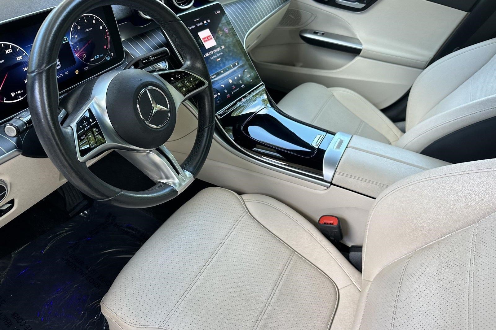 Certified 2022 Mercedes-Benz C 300 Sedan image 4