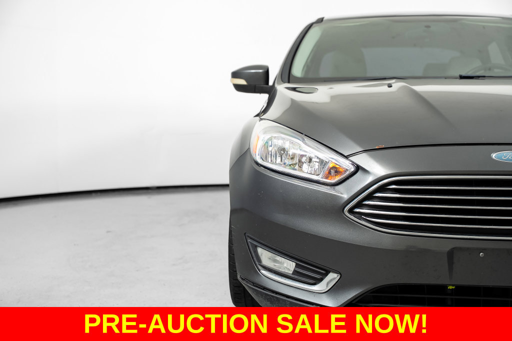 Used 2017 Ford Focus Titanium FWD image 16