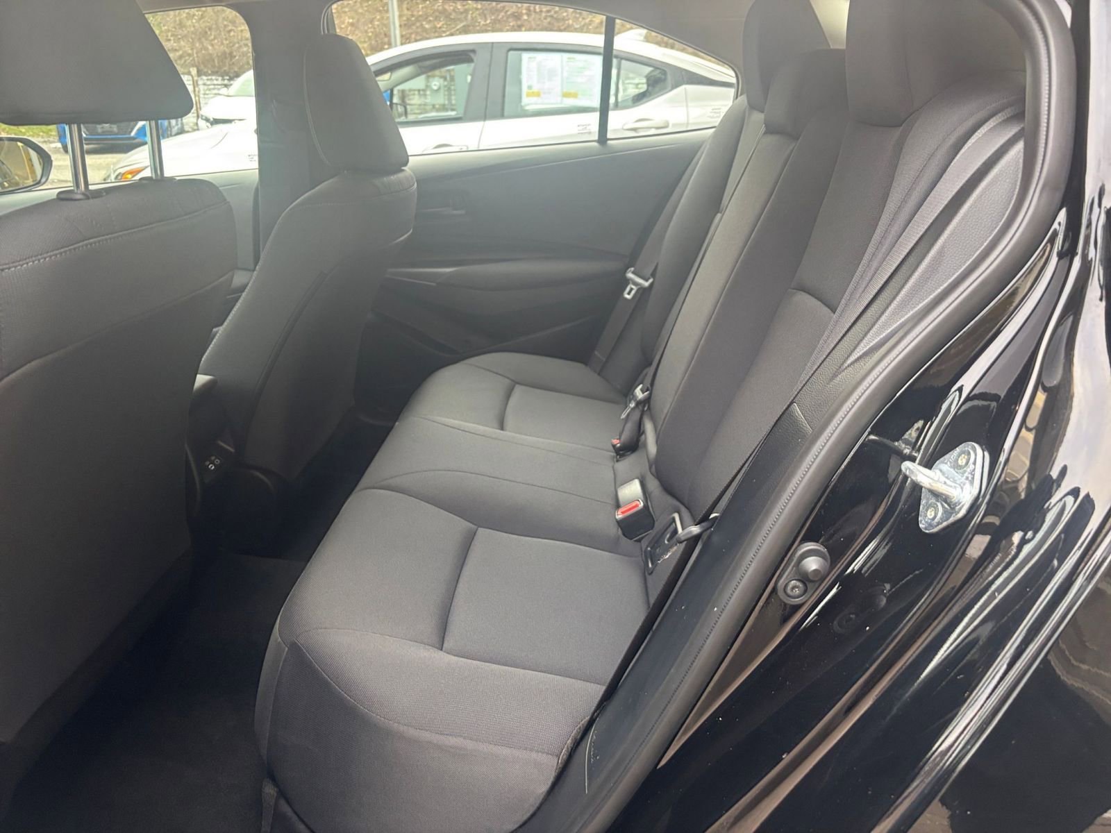 Used 2025 Toyota Corolla LE image 35