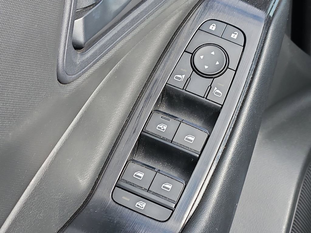 Used 2024 Nissan Rogue S AWD/4WD image 13