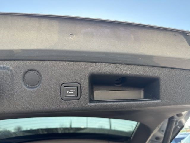 Used 2023 Chevrolet Equinox LT image 8