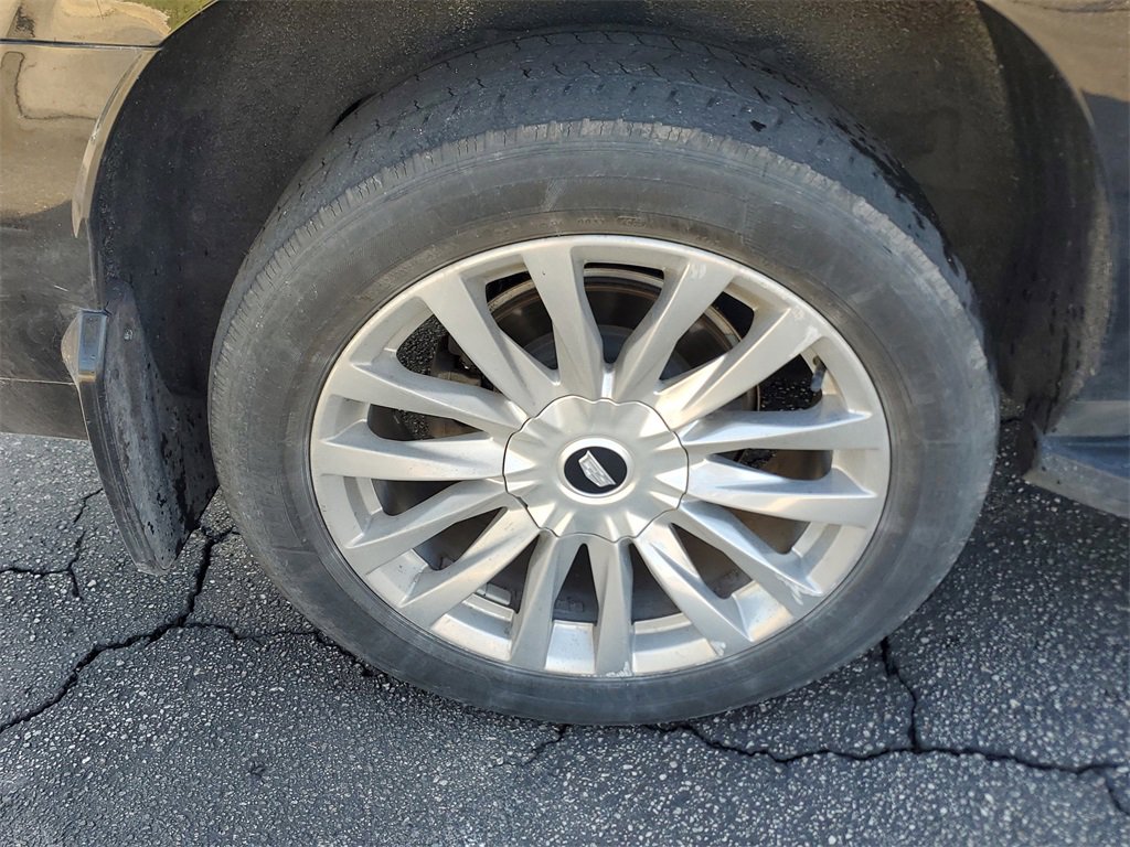 Used 2021 Cadillac Escalade ESV Premium Luxury w/ LPO, Illumination Package image 9