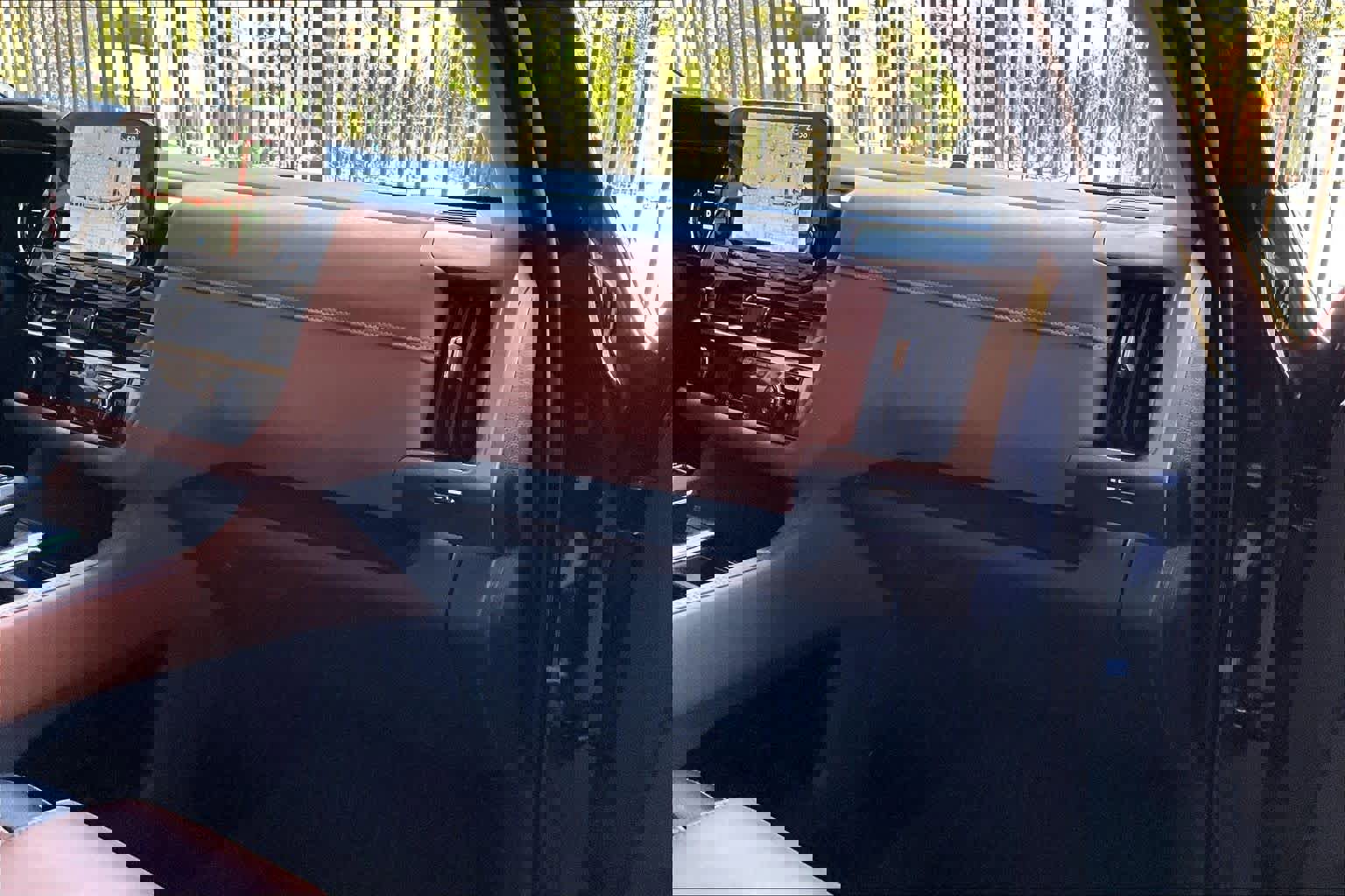 Used 2024 Nissan Pathfinder Platinum image 18