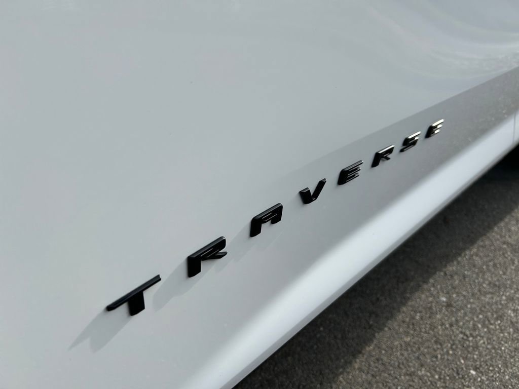 Used 2024 Chevrolet Traverse RS image 31