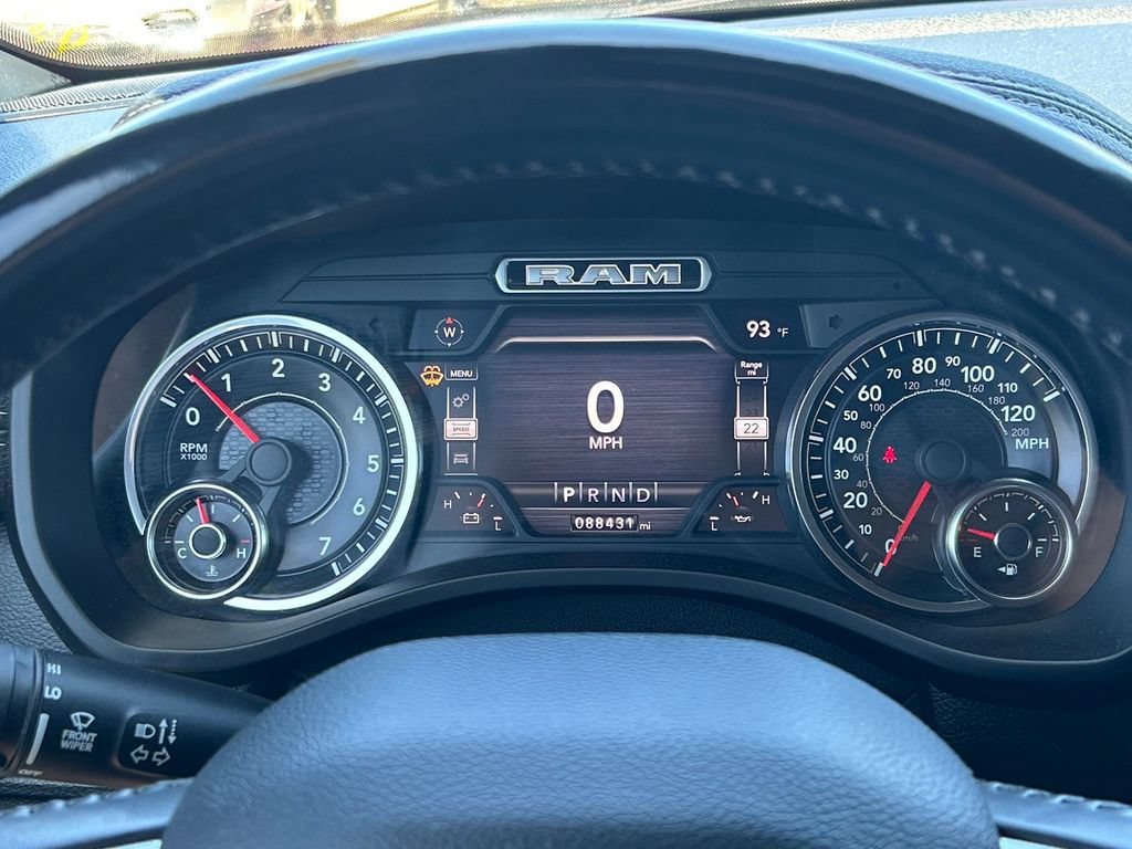 Used 2021 RAM 1500 Laramie RWD image 32