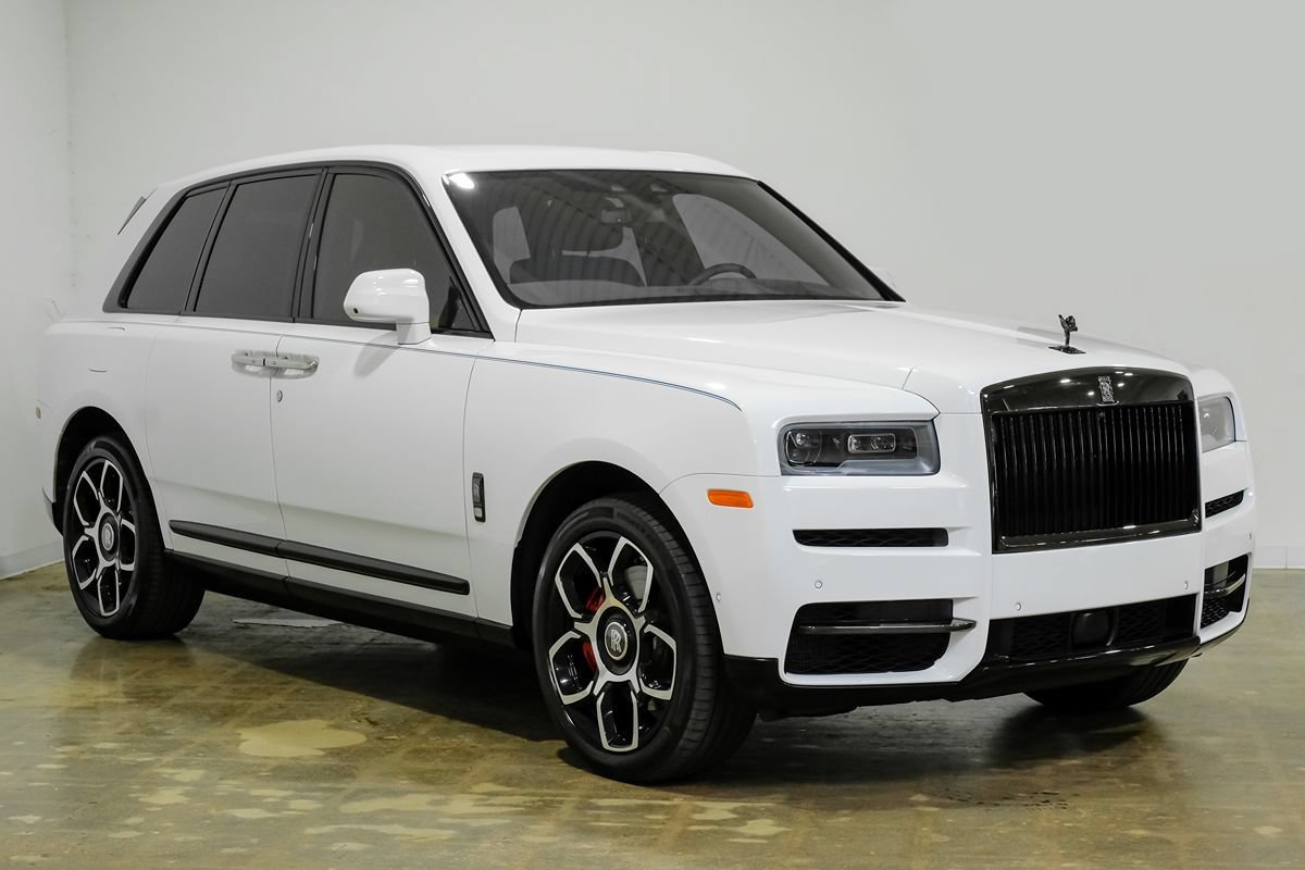 Used 2022 Rolls-Royce Cullinan Black Badge w/ Dark Exterior Package AWD/4WD image 6