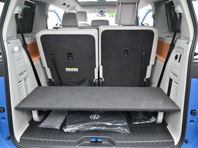 Used 2025 Volkswagen ID. Buzz 1st Edition image 10