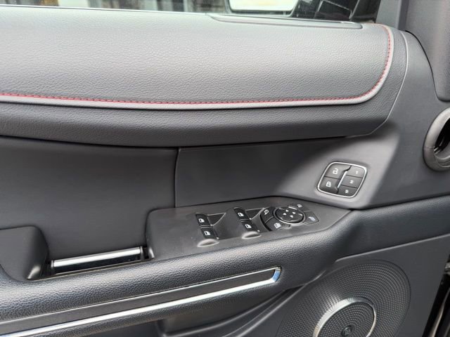 Certified 2024 Ford Expedition Limited image 7