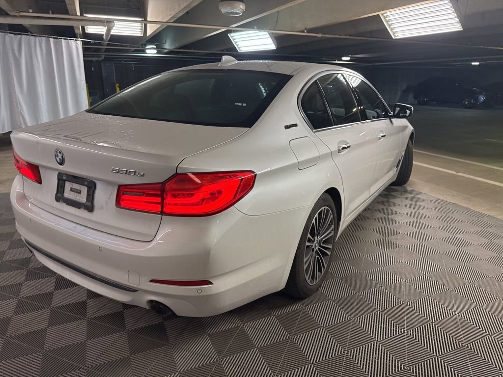 Used 2018 BMW 530e xDrive image 7