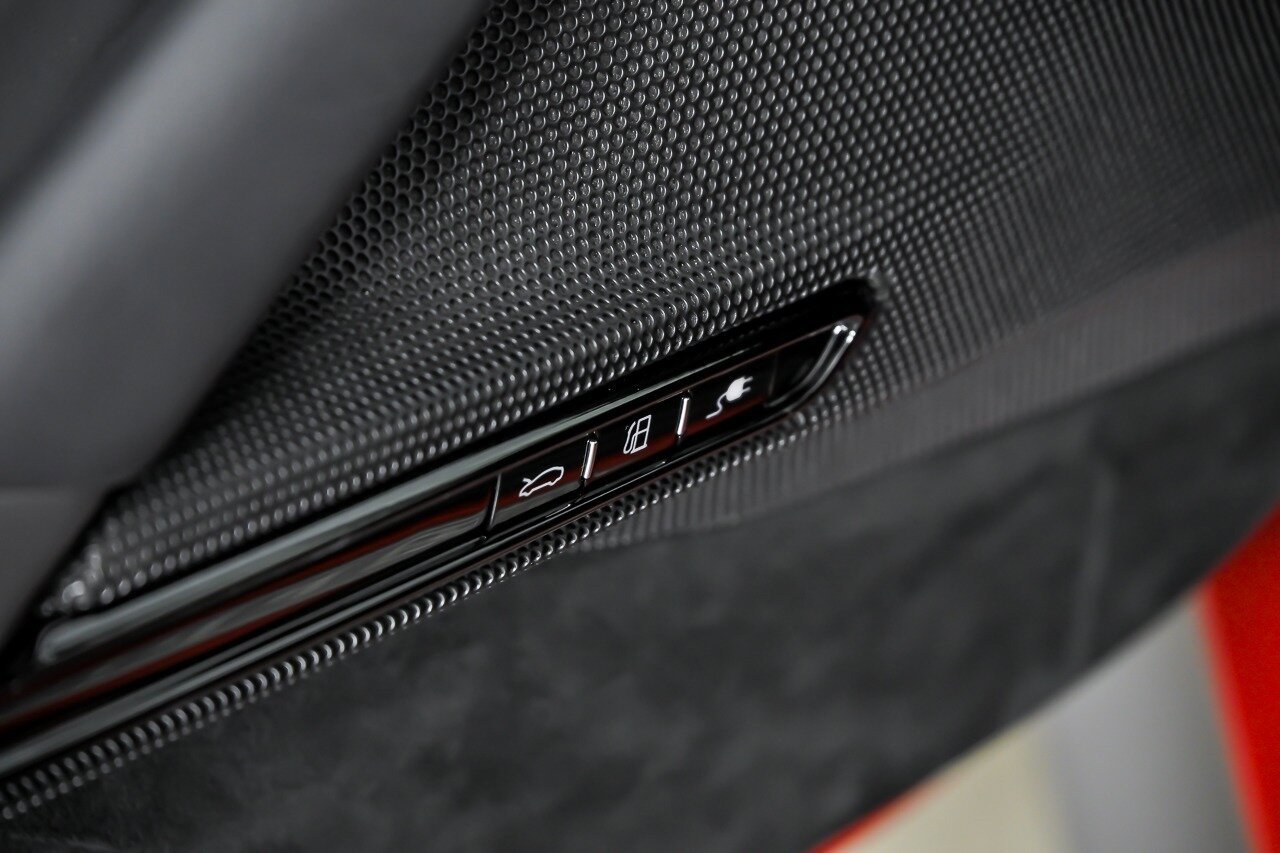 Used 2023 Ferrari SF90 Stradale AWD/4WD image 16