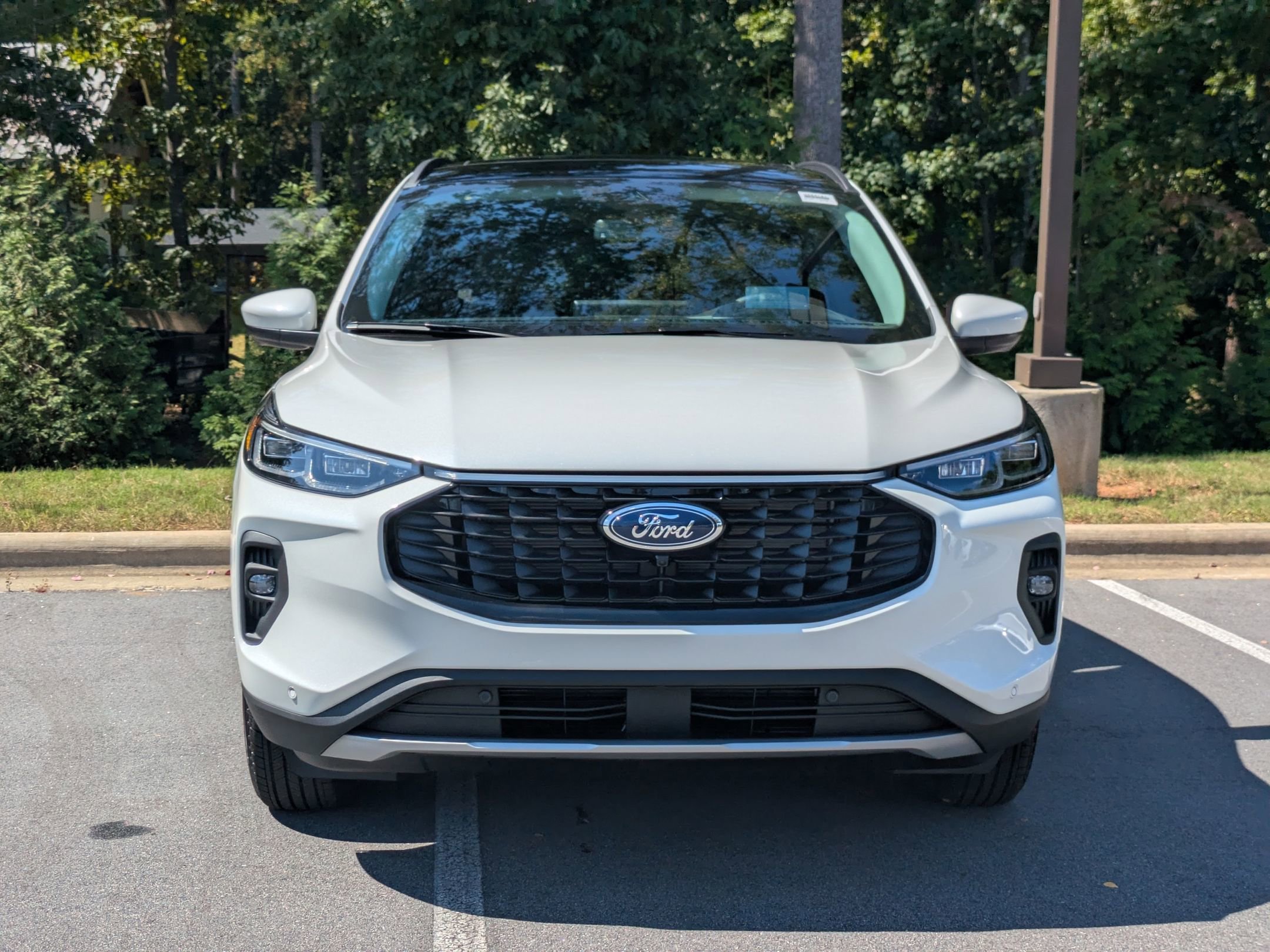 New 2025 Ford Escape SE w/ PHEV Premium Package image 7