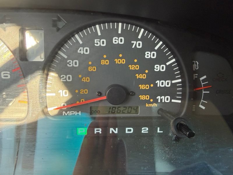 Used 2002 Toyota 4Runner SR5 w/ Leather Trim Pkg AWD/4WD image 8