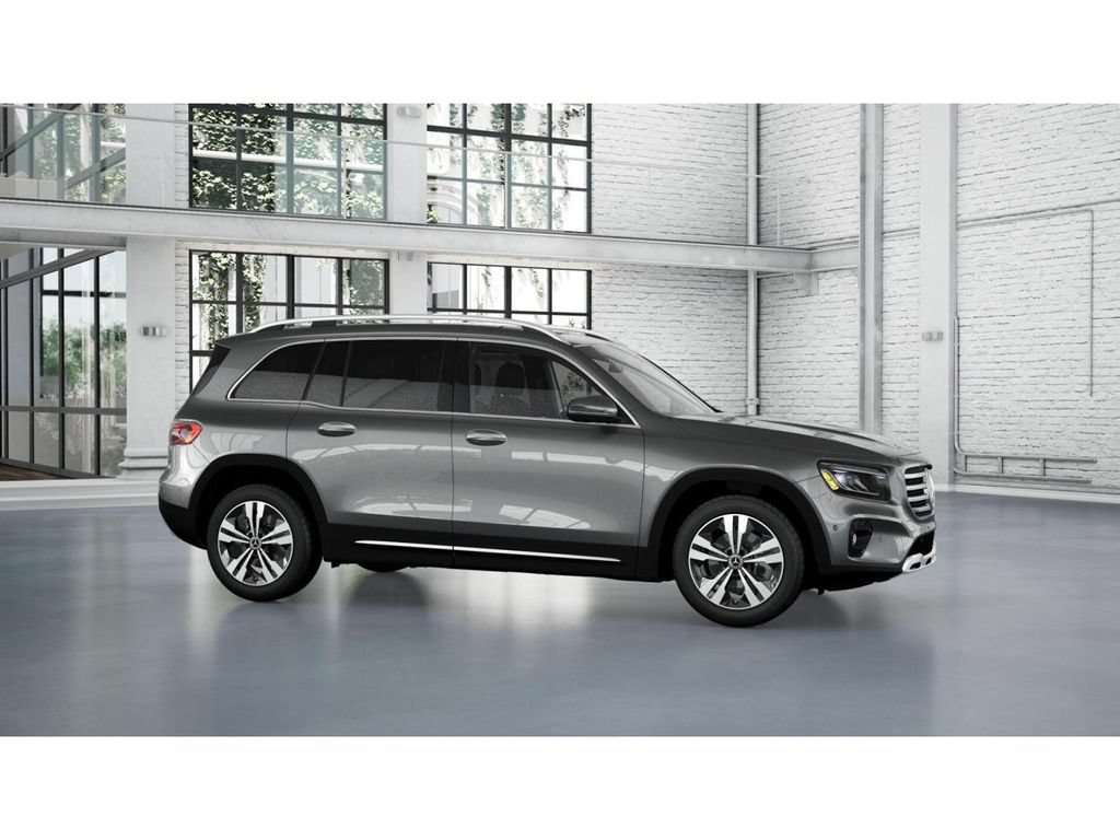 Used 2026 Mercedes-Benz GLB 250 4MATIC image 14