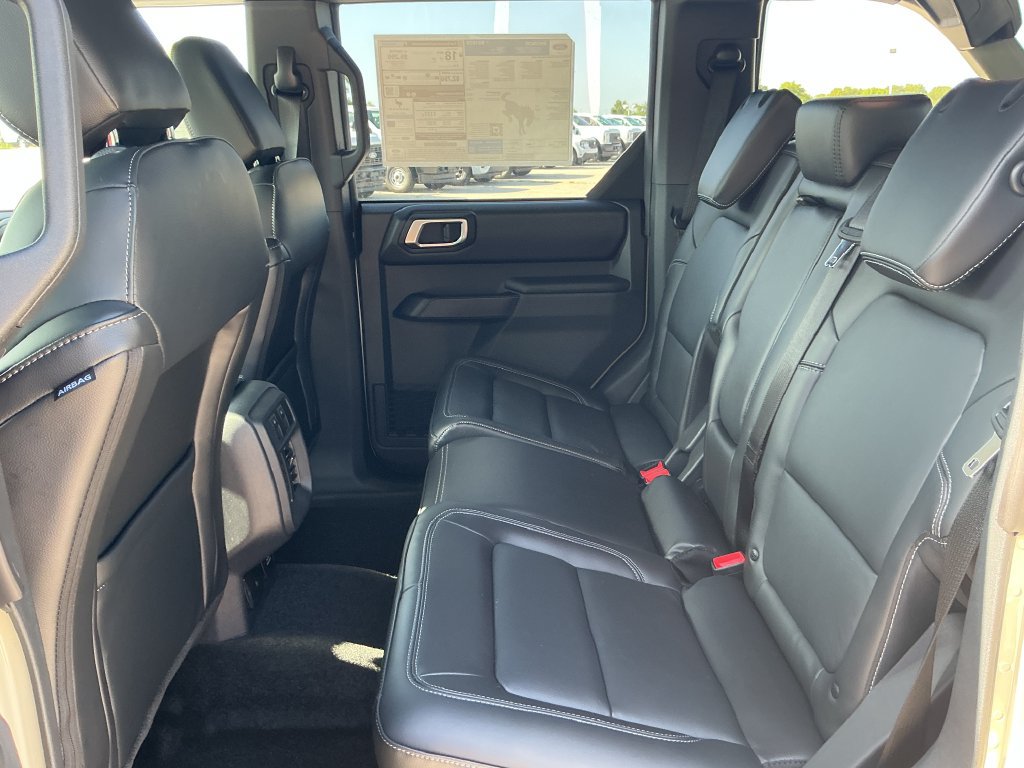 New 2026 Ford Bronco Outer Banks w/ Sasquatch Package AWD/4WD image 12