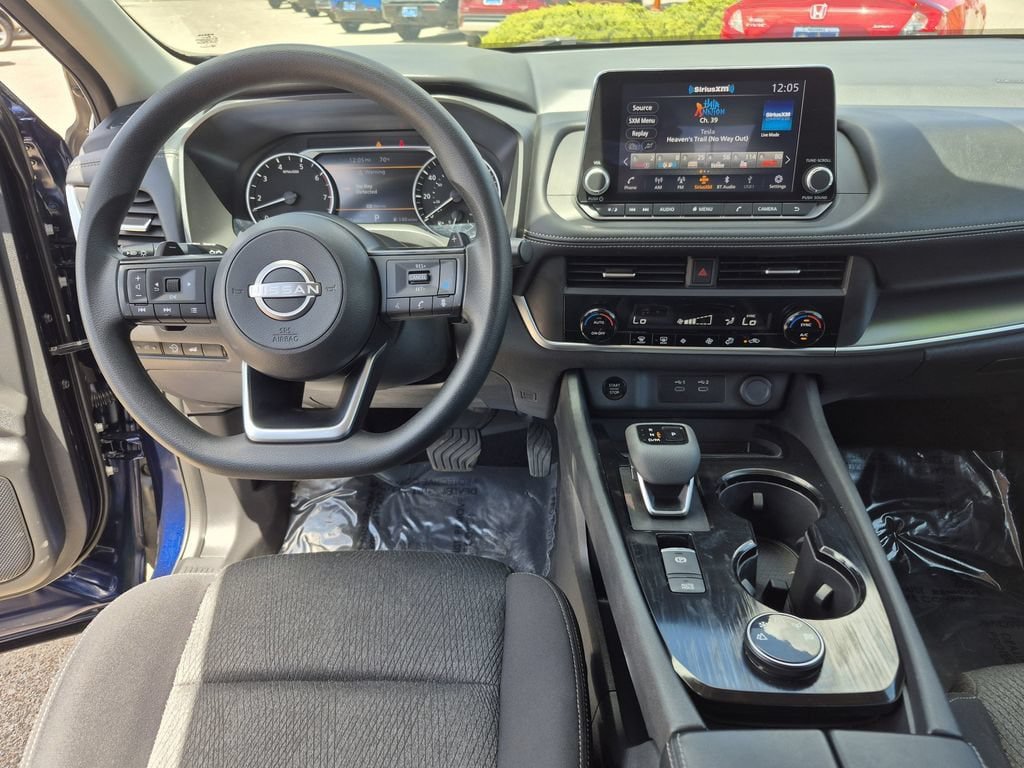 Used 2024 Nissan Rogue SV AWD/4WD image 10