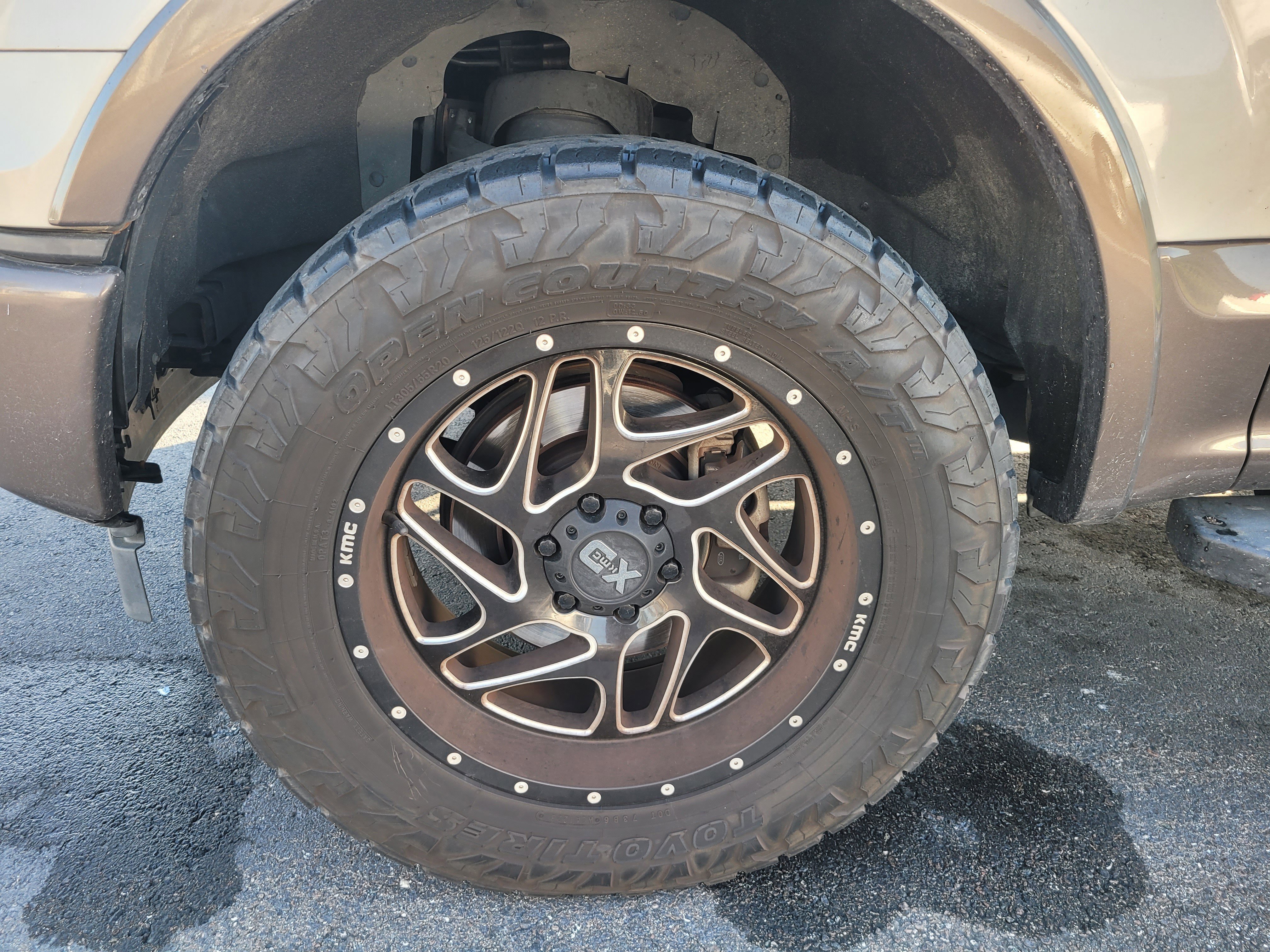 Used 2017 Ford F150 Lariat image 8